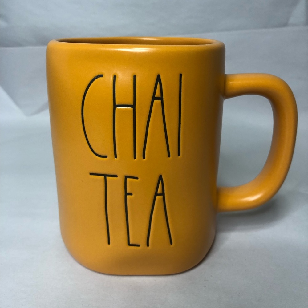 🟠Rae Dunn “CHAI TEA” Ceramic Mug (🟠)
